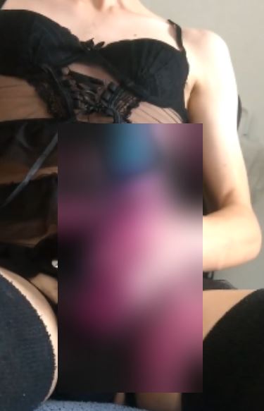 1.8GP站伪娘别样风情视频1V韵味撩人